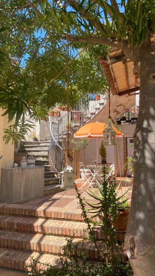 Il Giardino D'Ulisse Bed & Breakfast Reggio di Calabria Bagian luar foto