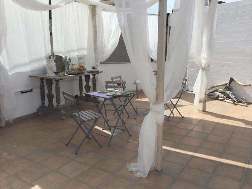Il Giardino D'Ulisse Bed & Breakfast Reggio di Calabria Bagian luar foto